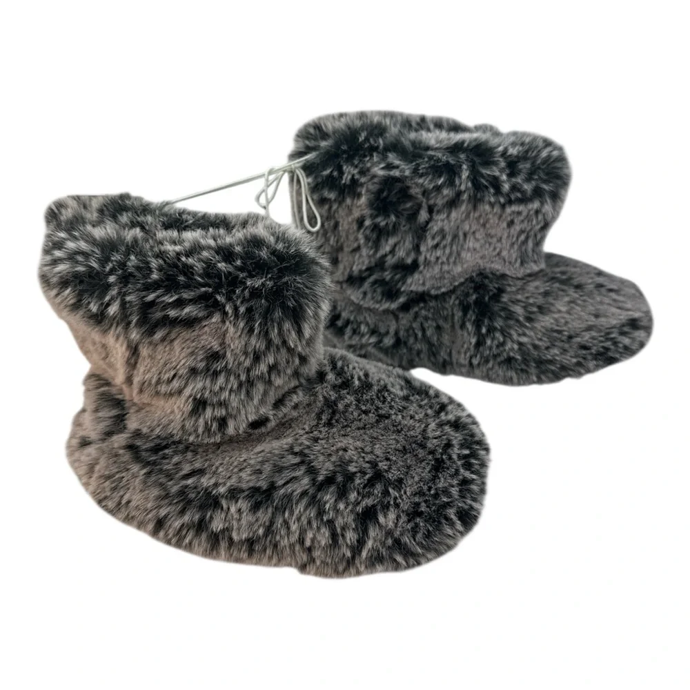 Cat & Jack Toddler’s Soft Gray Faux Fur Bootie Slippers Size Large‎ (9-10)